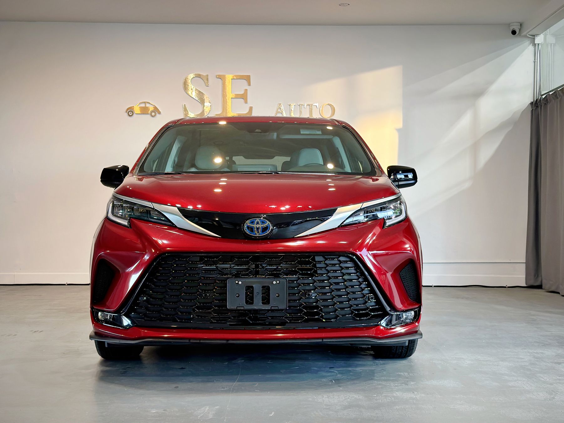 2023 Toyota Sienna XSE AWD Hybrid Technology Package