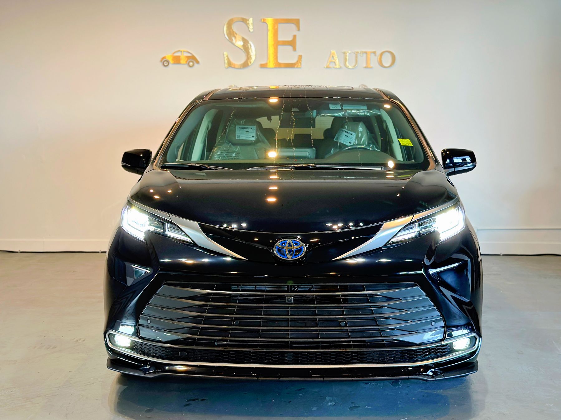 2023 Toyota Sienna Limited Hybrid AWD